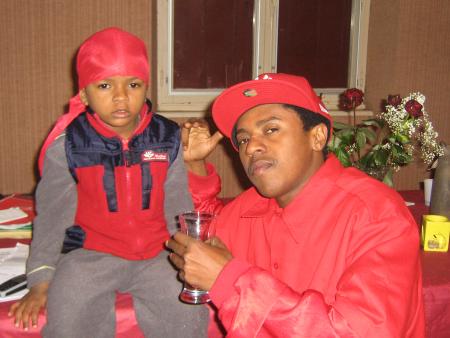 famille   bacoili      tchanga       (lecha   �     son  frangin)