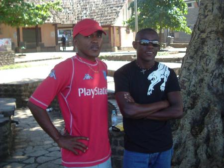 zaza boyz gong de tchanga sur l'ancien place du march� de mamoudzou