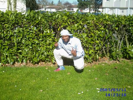 EL   HADJI   NAOI   W�      SUR  LE       SUR  NON     RC   