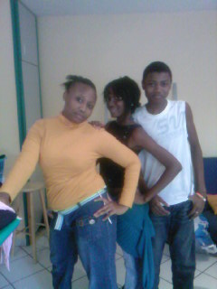 OSSI  LA FAMILLE MAHAMOUDOU EN METRO